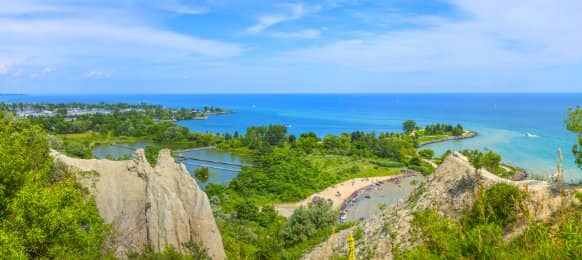 Panoramic view of Scarborough Bluffs in Toronto, CA